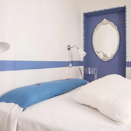 Maison Spanish Steps *